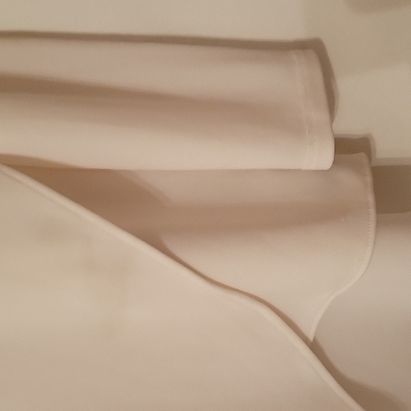 Ladies king sleeve white top - Picture 3 of 4